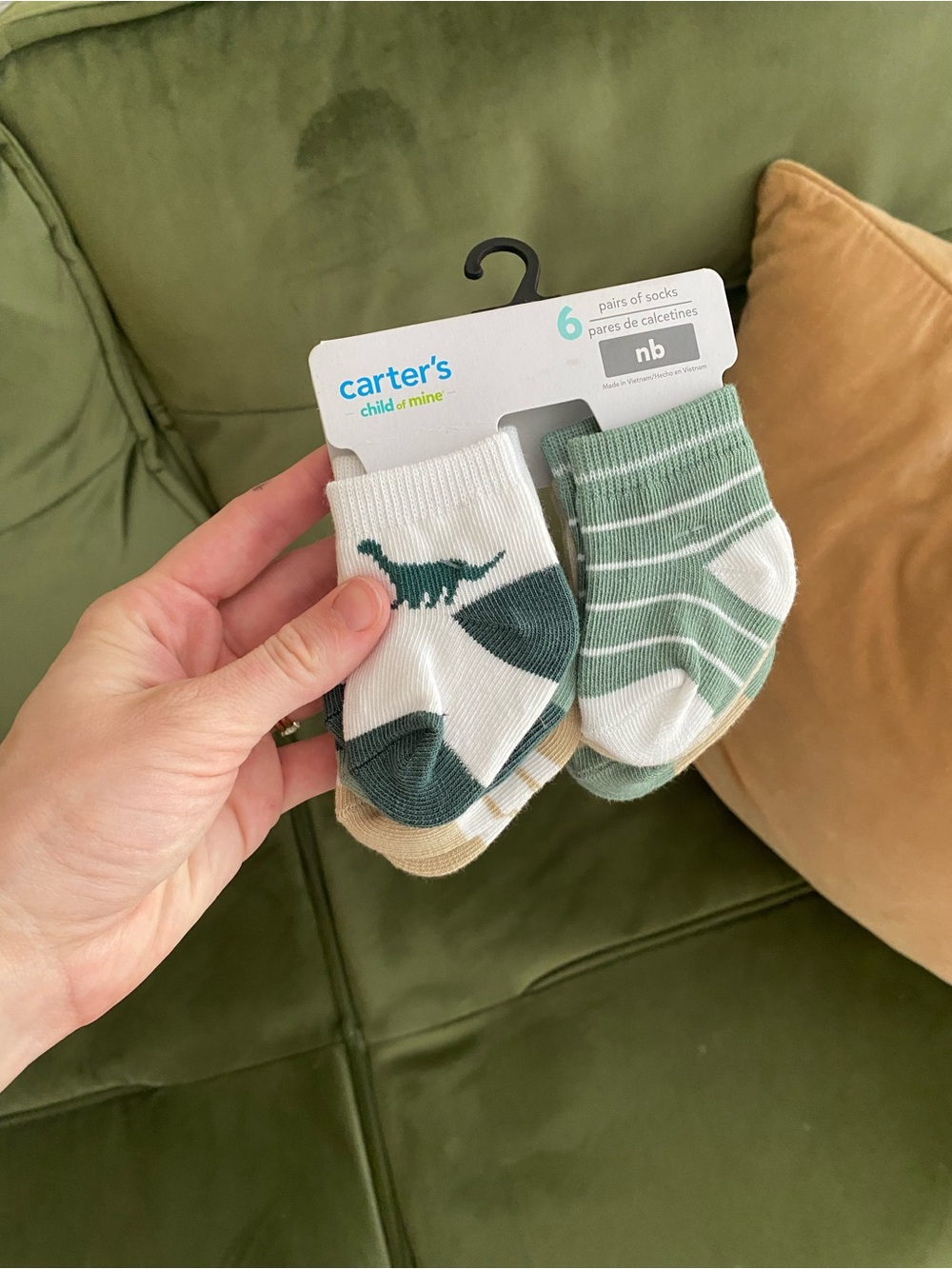 6 pairs of newborn socks NEW